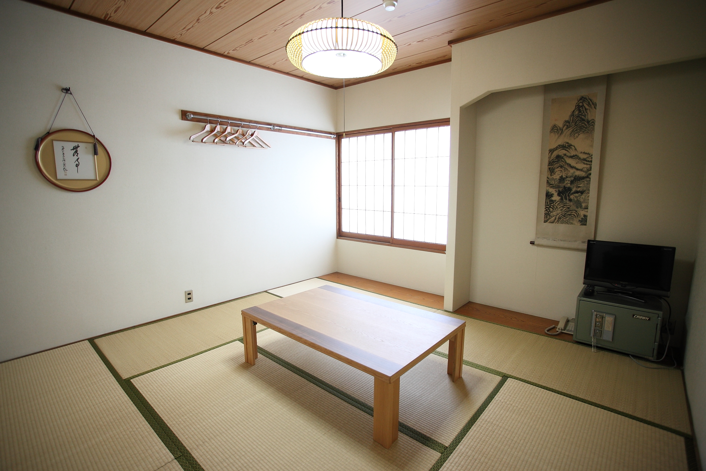 Japanese-style room